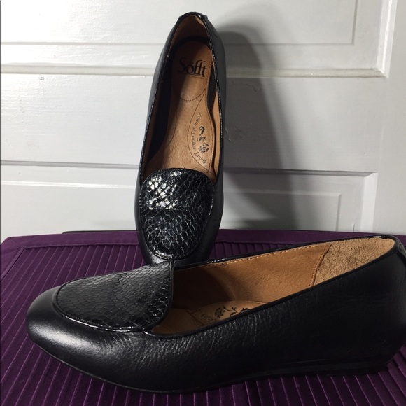 Ladies Söfft Black Loafer w/ Faux Snake Toe sz7.5 - Picture 2 of 7